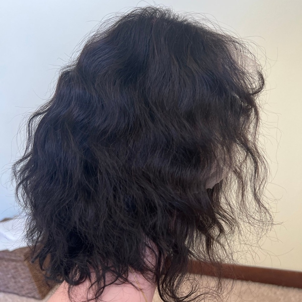 Elegant Black Wavy Hair Wig